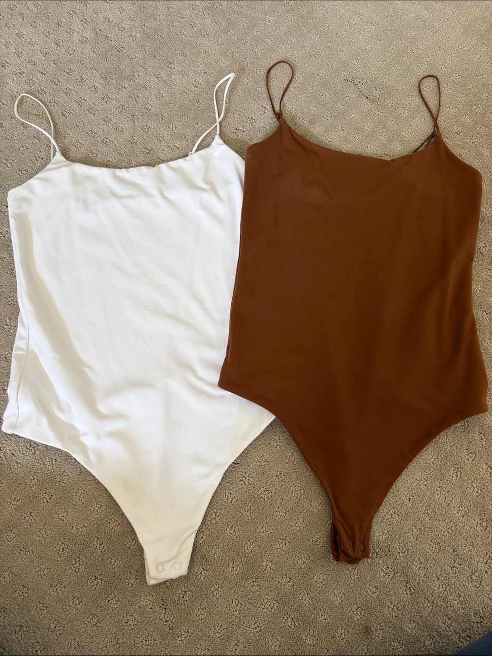NUUDS Cami Bodysuits Bundle – Chocolate & White – Size Small